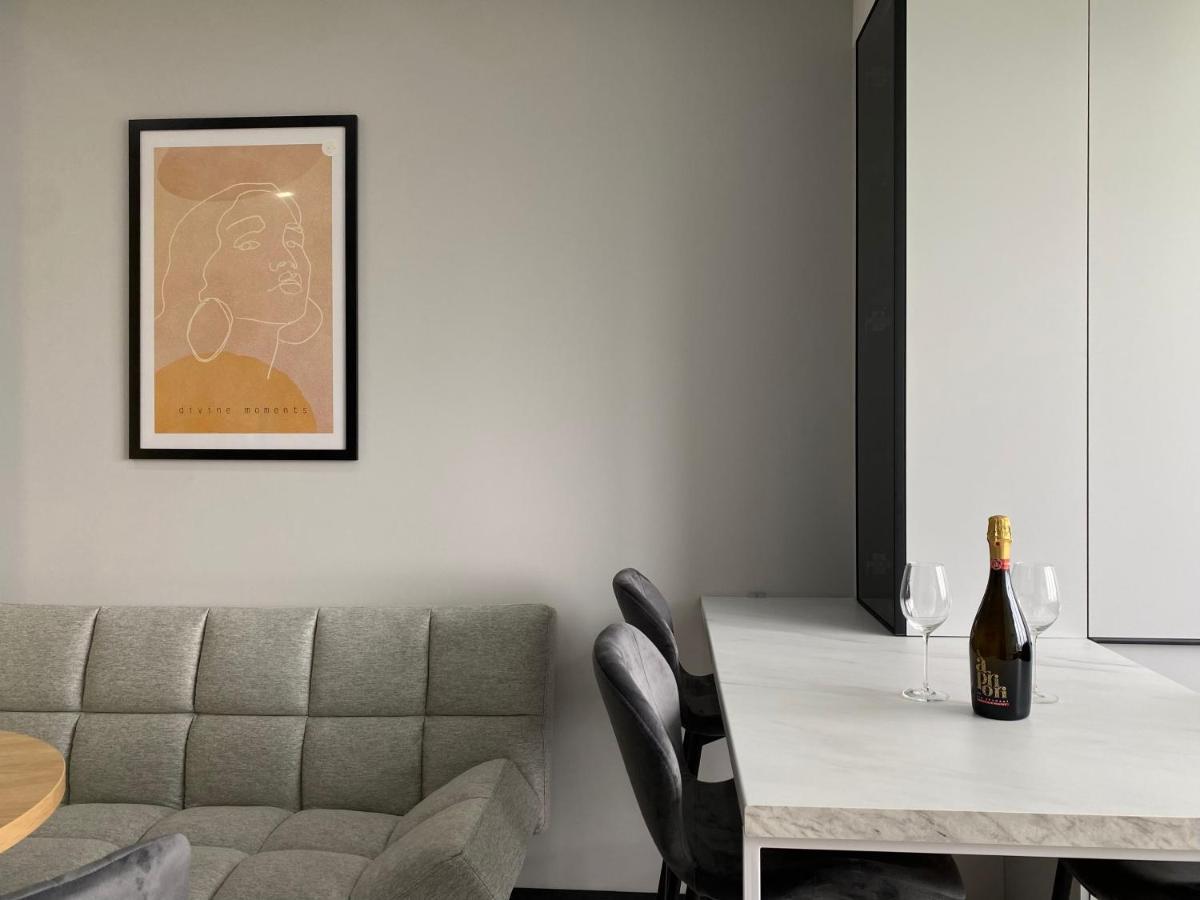 Minimalist Style Apartment With Best Location Chişinău Esterno foto